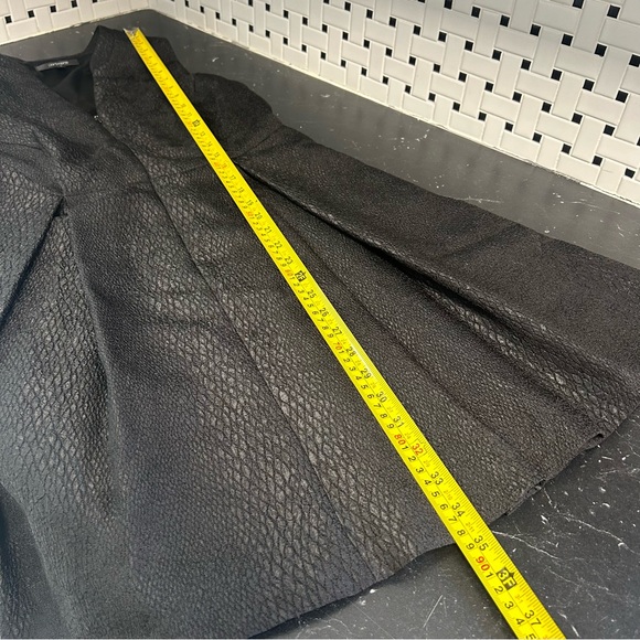 Classic Black Cocktail Prep Goth Grunge Snake Print Textured Dress Size 12 - Picture 11 of 13